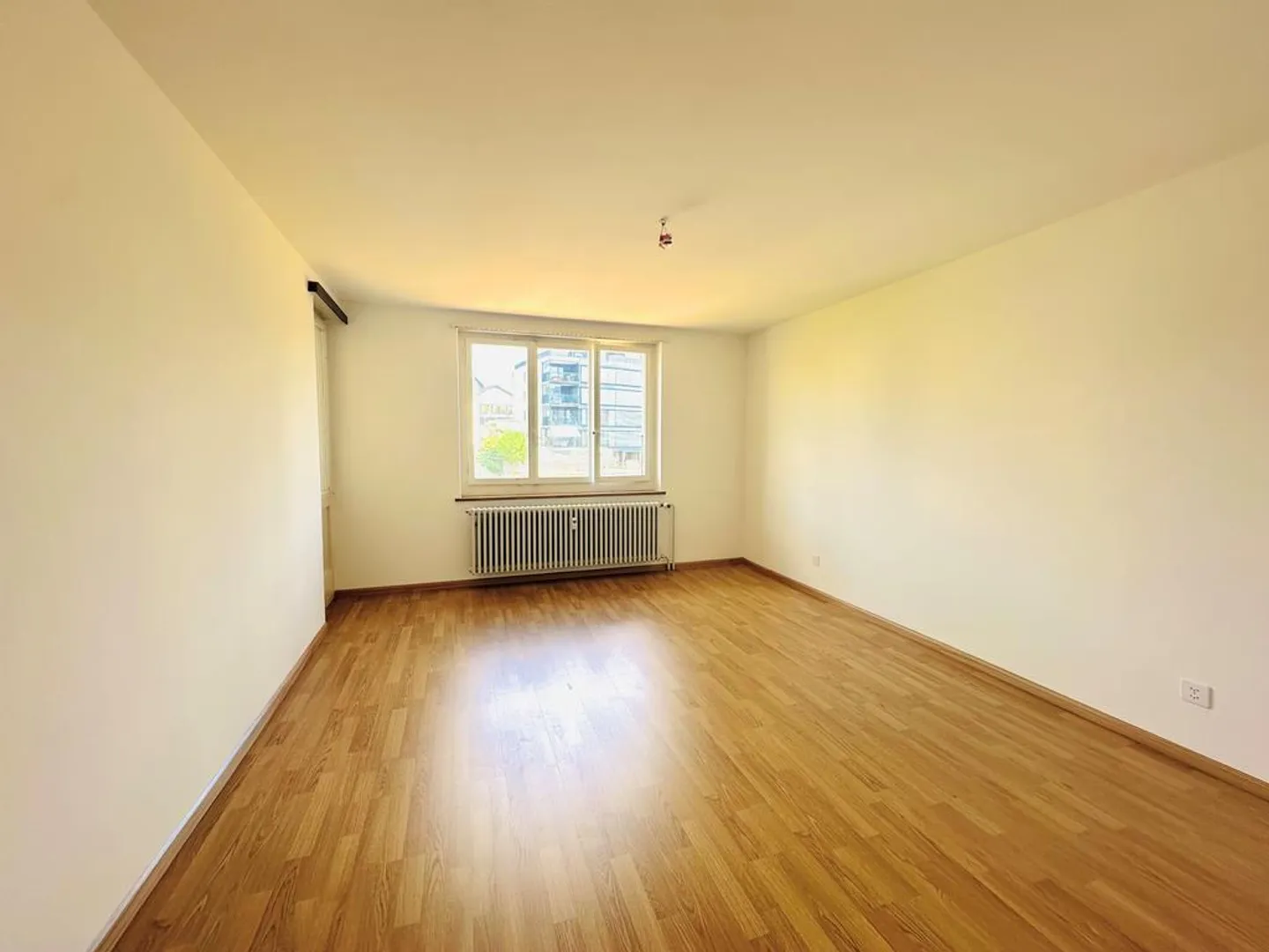 Living with a view of the Birs - attractive apartment in Birsfelden - Photo 4 of 12