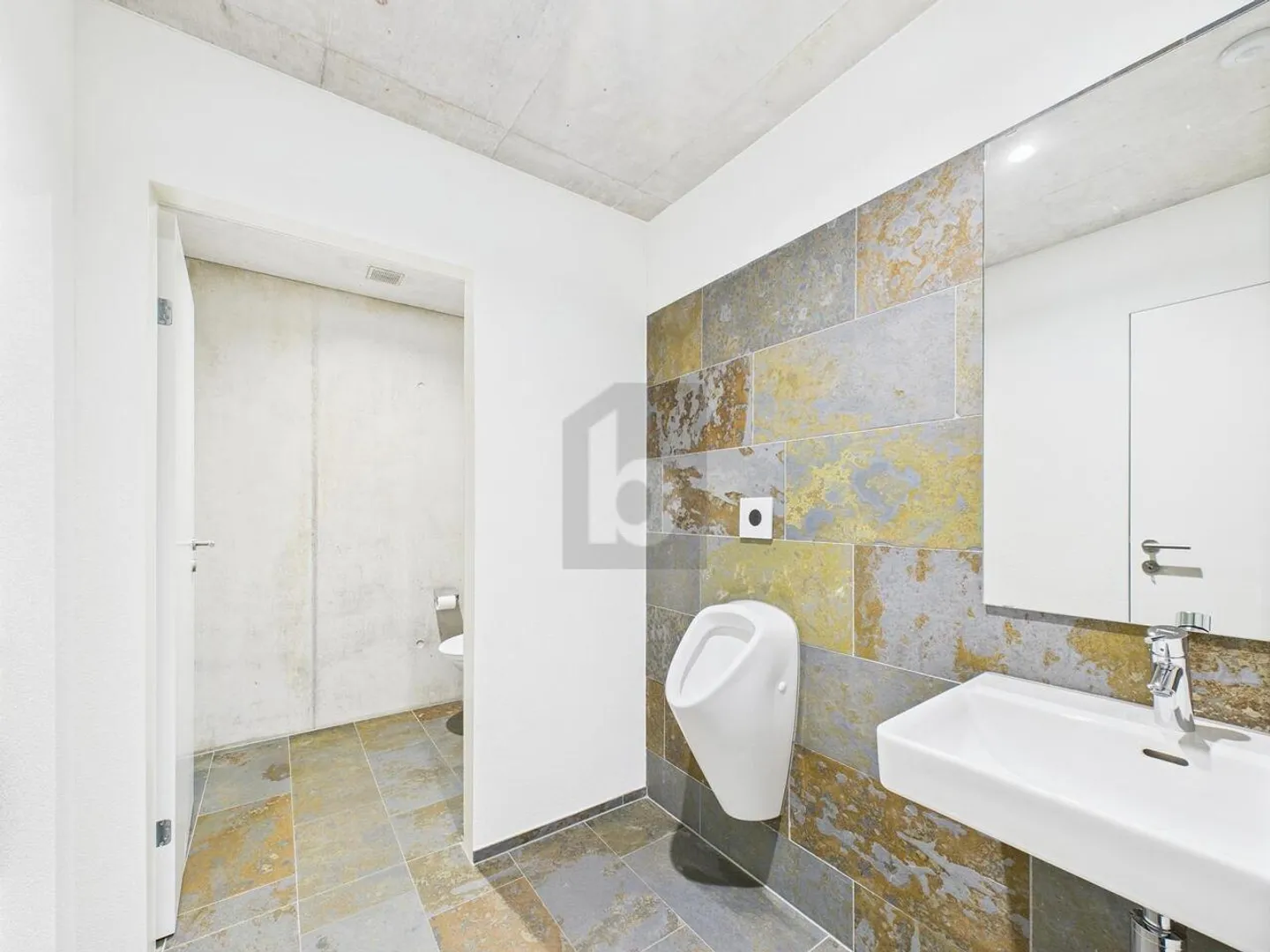 GRANDE SPAZIO UFFICIO IDEALE PER LA TUA AZIENDA - Foto 3 di 6