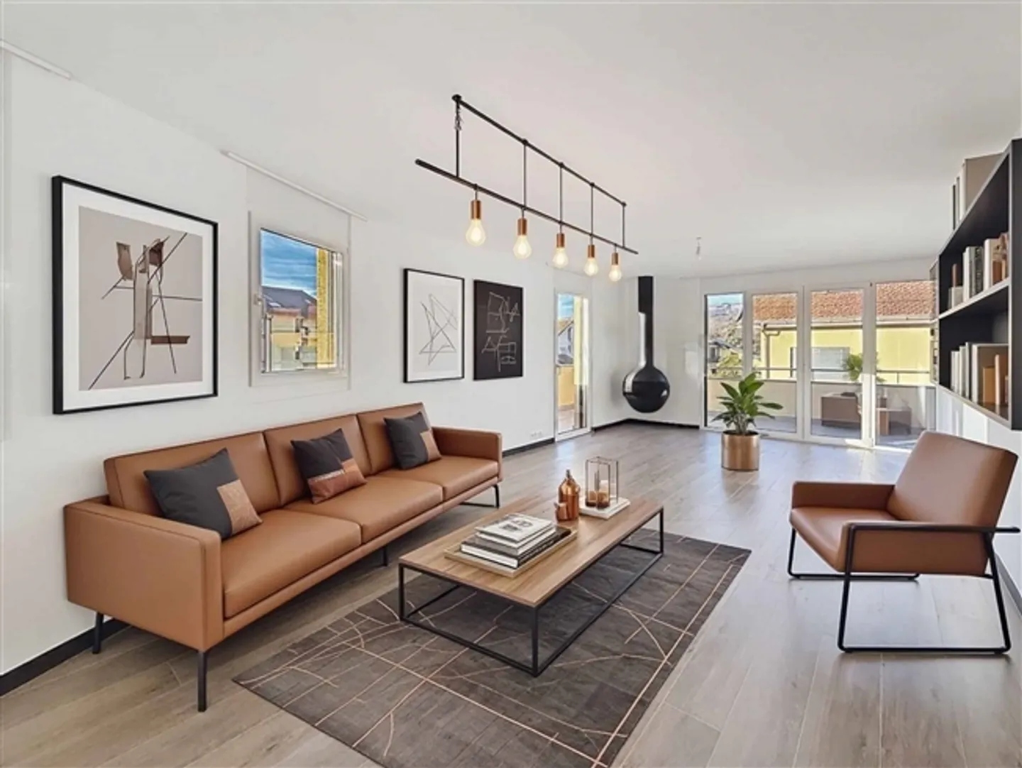 Casa bifamiliare luminosa di 5,5 stanze - Foto 1 di 13