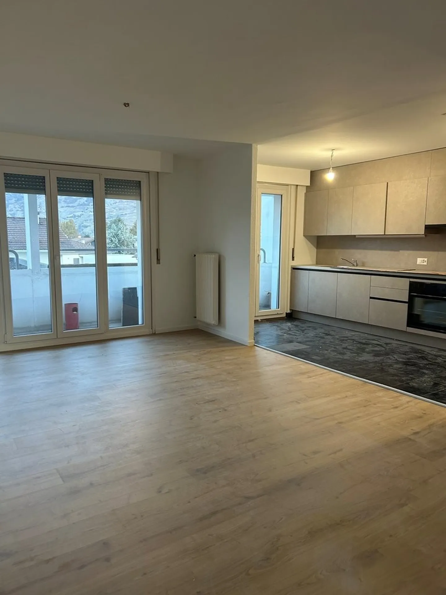 Appartement rénové à Conthey - Photo 3 sur 11