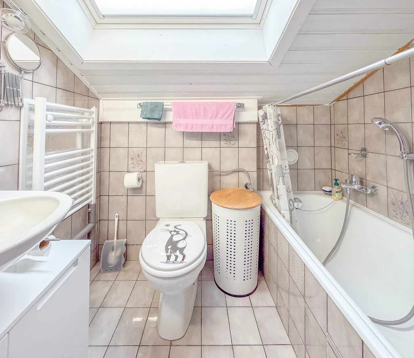 Renovierte 3-Zimmer-Duplexwohnung mit 2 Balkonen - Wunderschöner Ausblick - Foto 17 von 21