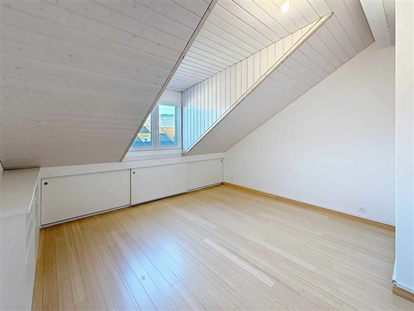 Casa bifamiliare luminosa di 5,5 stanze - Foto 13 di 13