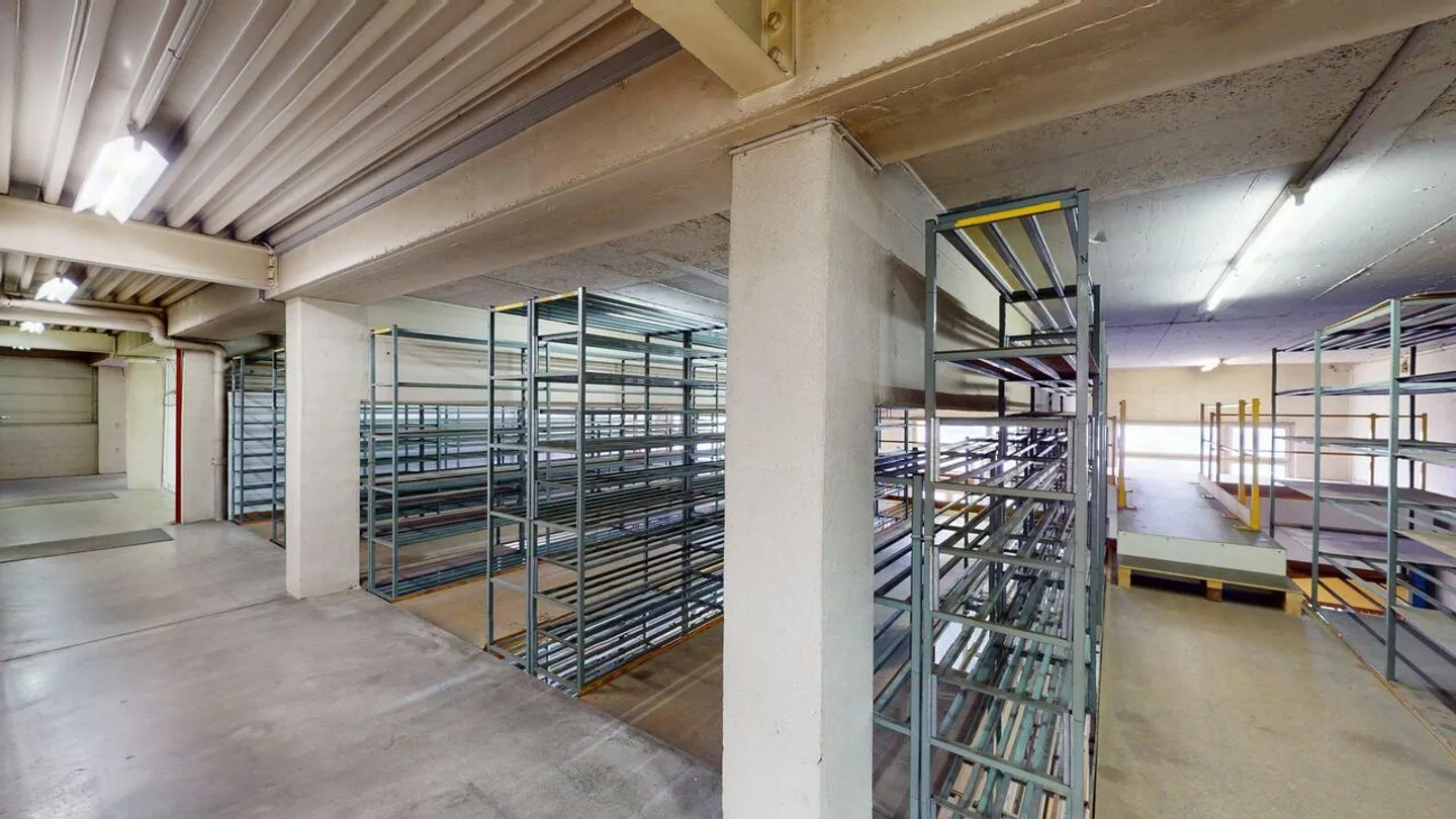 Commercial for rent, Anglikerstrasse 42 (Wohlen, Switzerland) - Foto 4 von 25