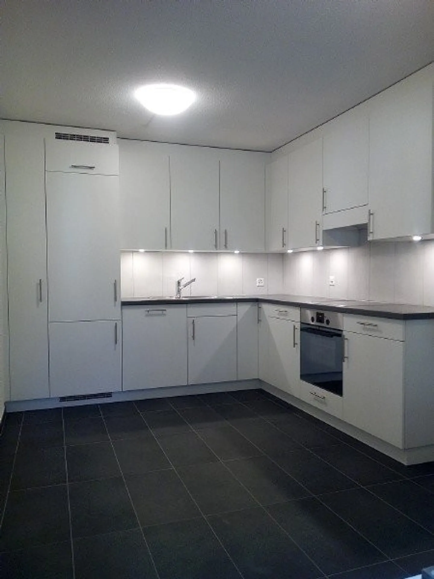 Magnificent 5.5-room apartment - Photo 3 of 11