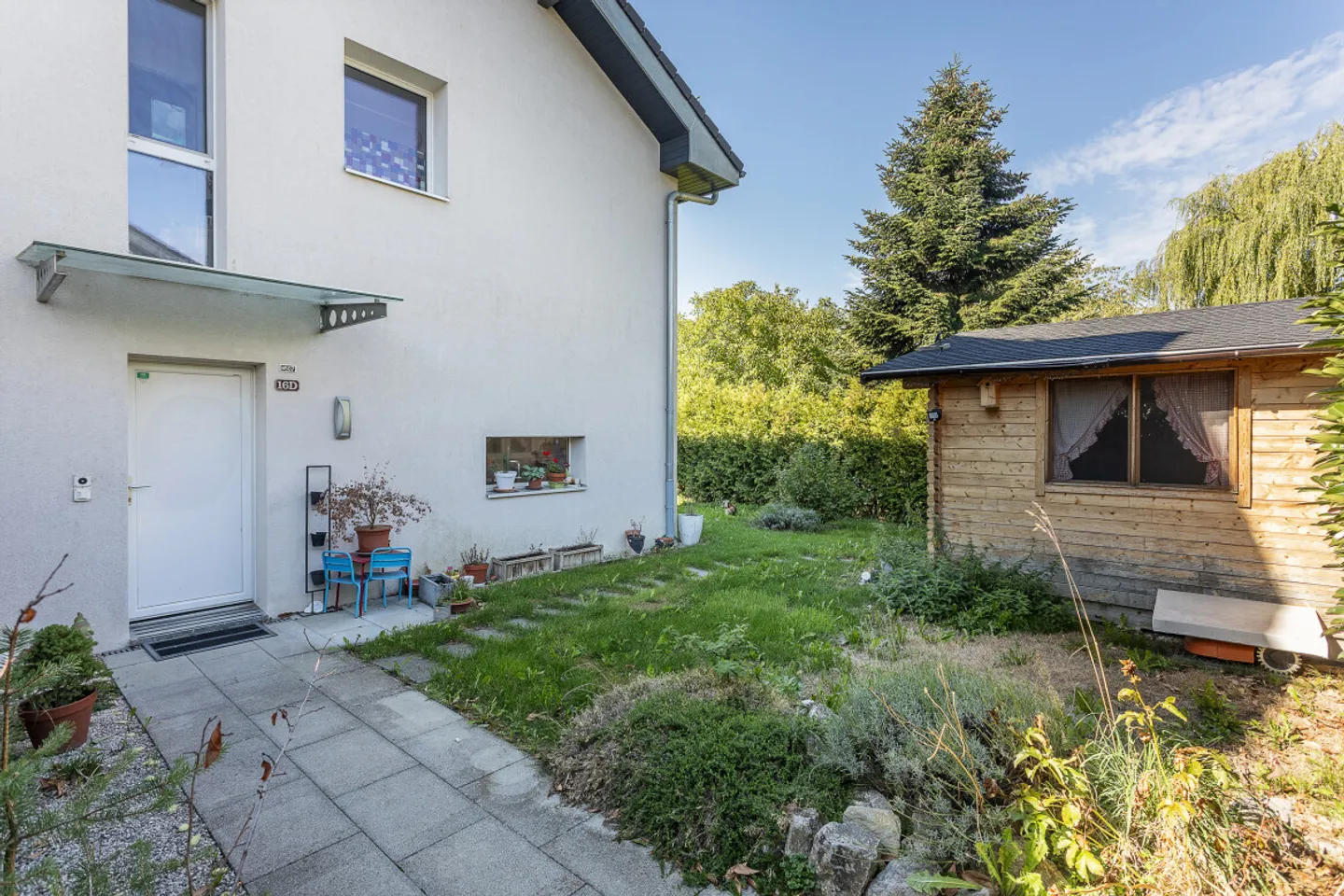 REIHENHAUS MIT 4,5 ZIMMERN, PRIVATGARTEN, TERRASSE UND HEIZBAR VERFÜGBAR! - Foto 12 von 13