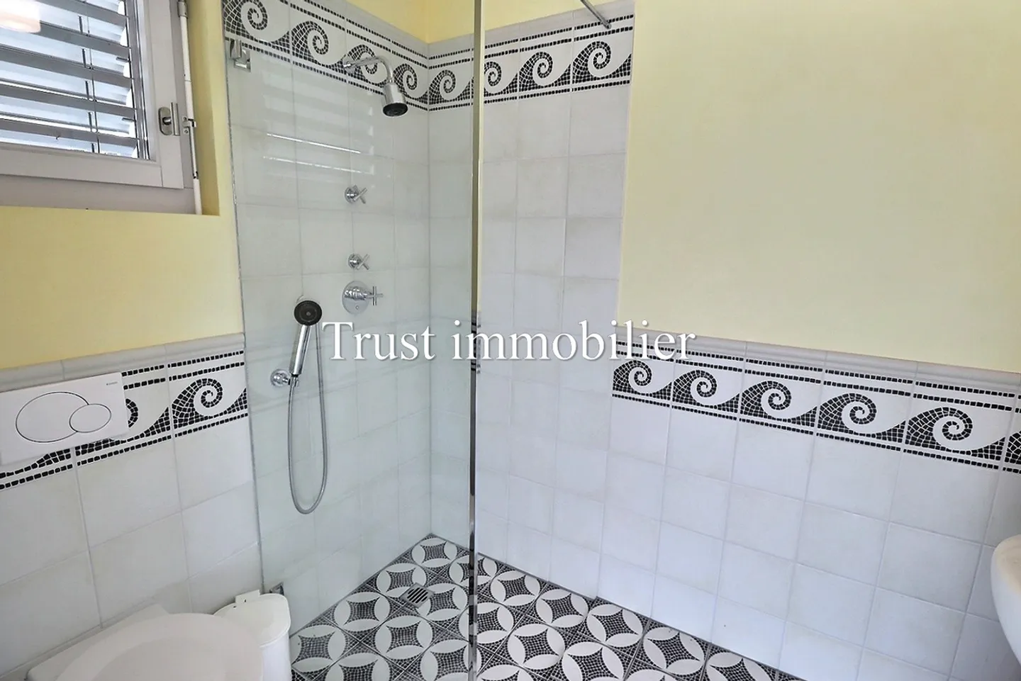 Magnificent spaces for this Villa for rent in Sergnou, Lens - Photo 17 of 29