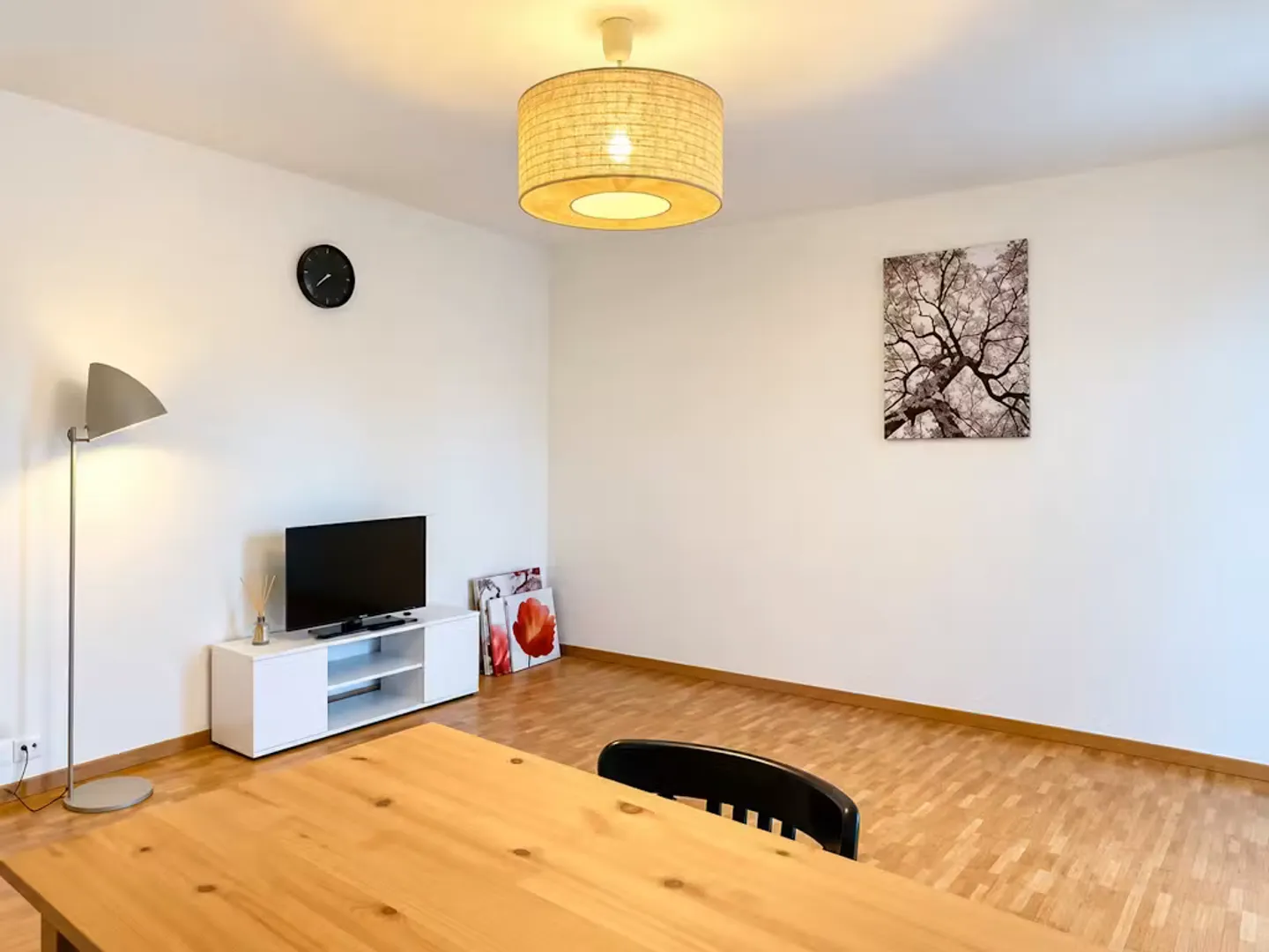 Charmantes Chalet in Dübendorf - Foto 1 von 10