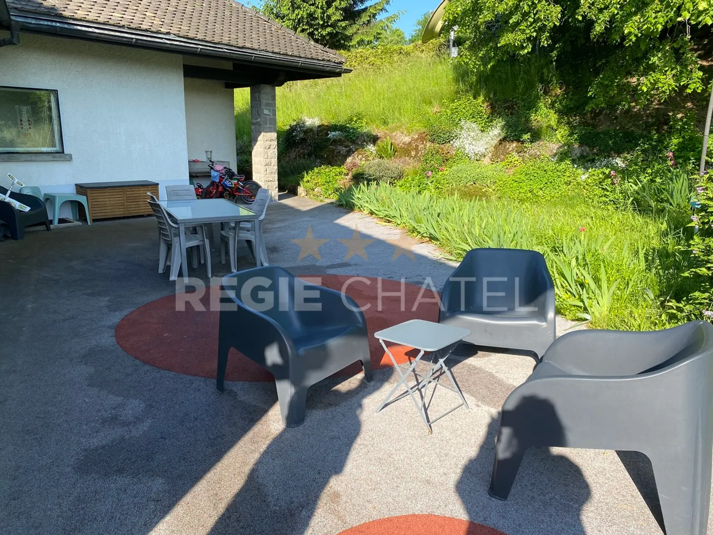 Appartamento Incantevole di 4.5 Stanze - Foto 3 di 10
