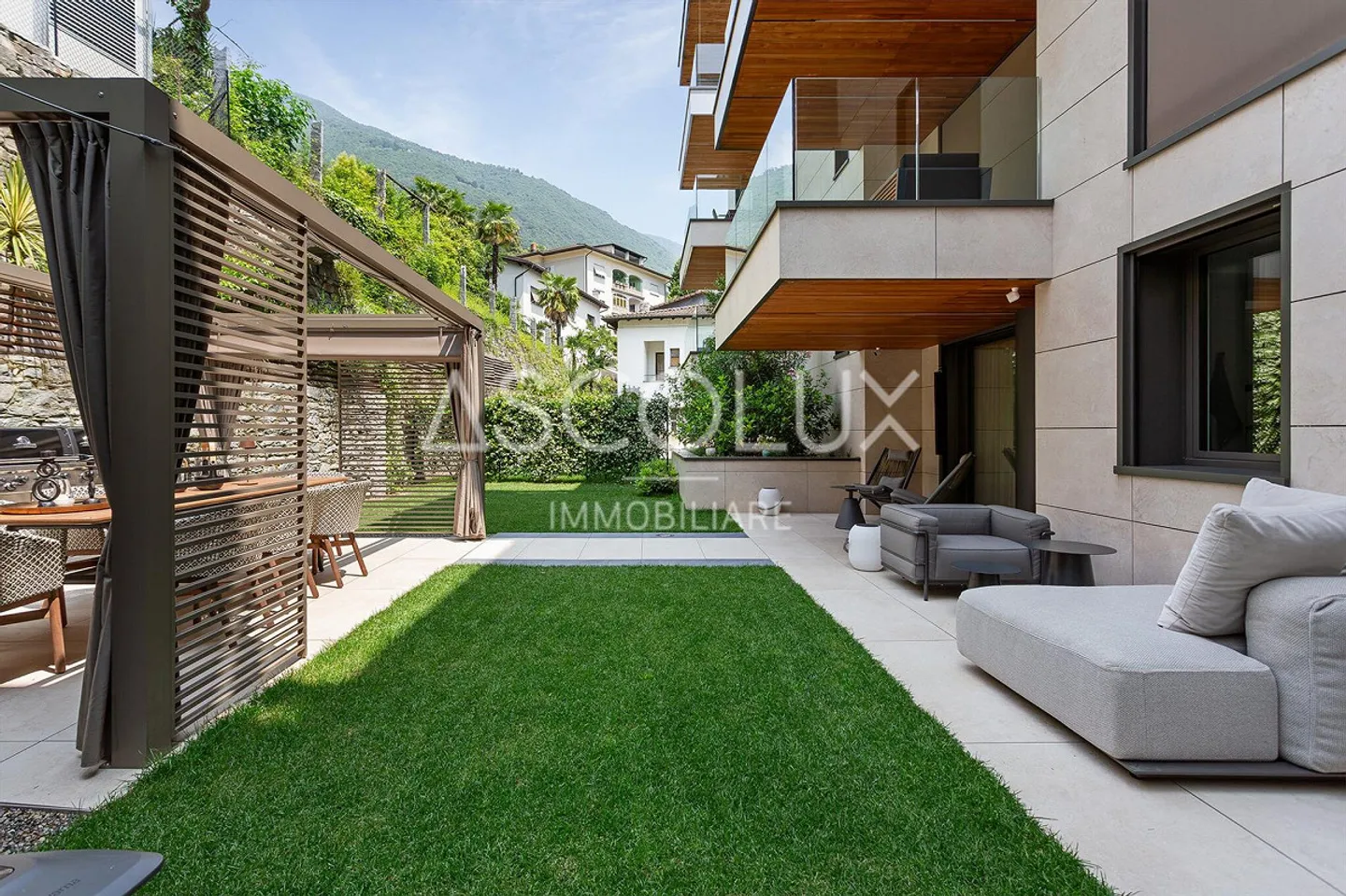 Appartement de jardin exclusif de 4,5 pièces avec climatisation complète - Photo 3 sur 13