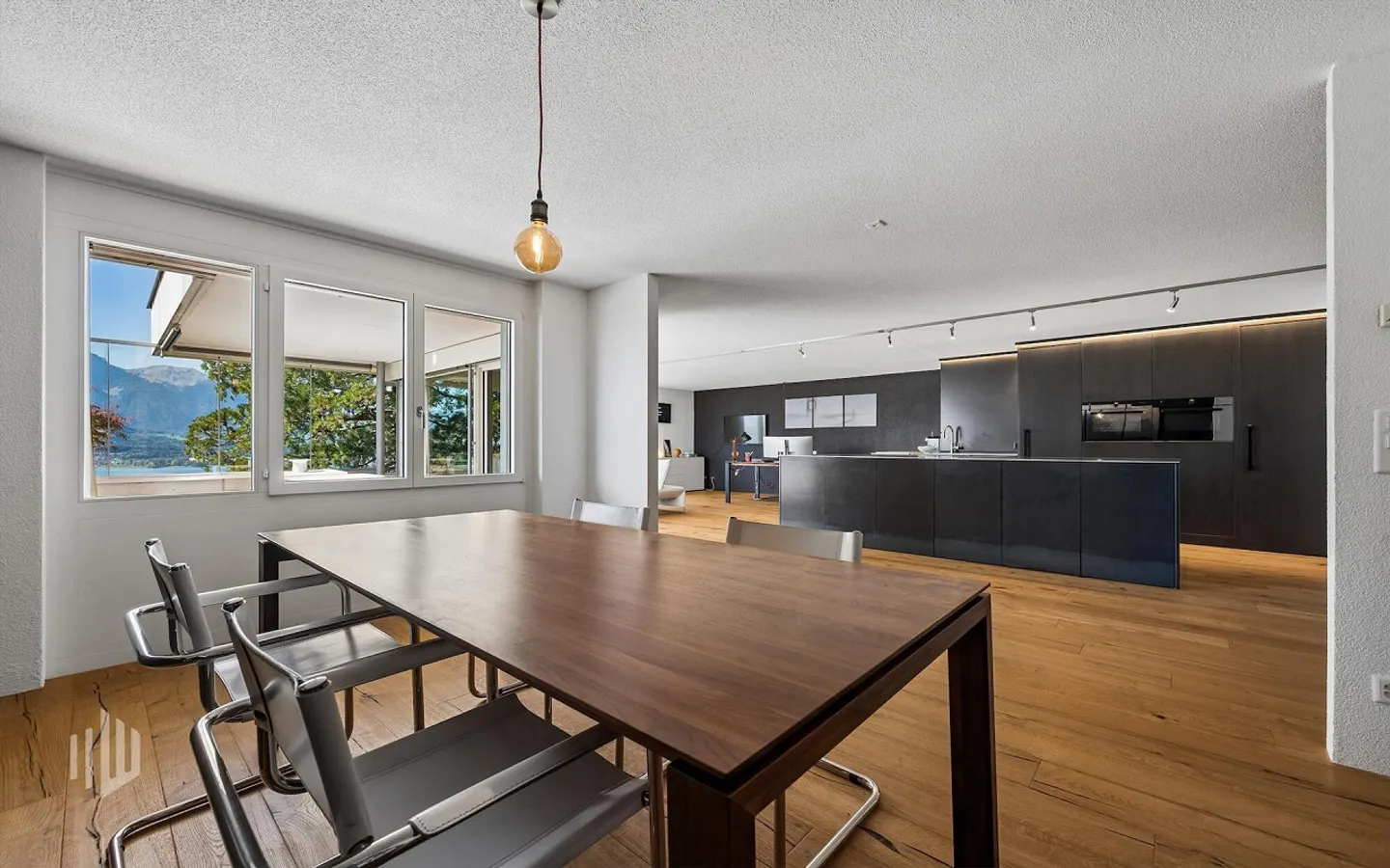 Stilvolles Terrassenhaus mit Seeblick - Foto 6 von 10
