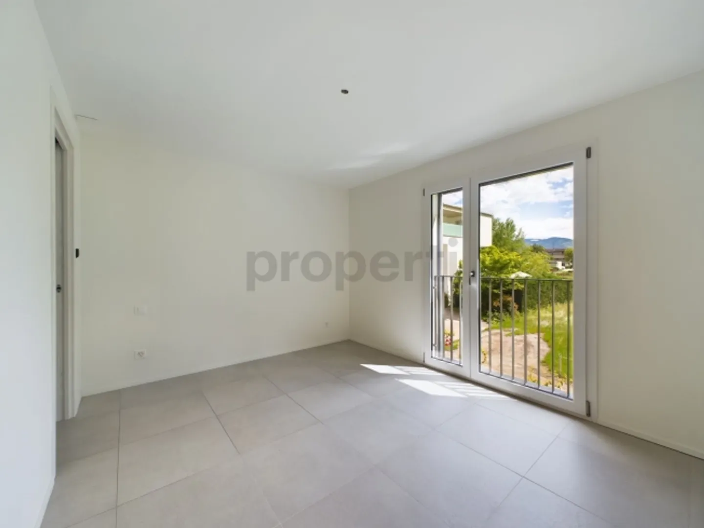 Lichtdurchflutete 2.5-Zimmer Wohnung in Iragna - Luminoso appartamento di 2.5 vani a Iragna - Foto 5 di 9