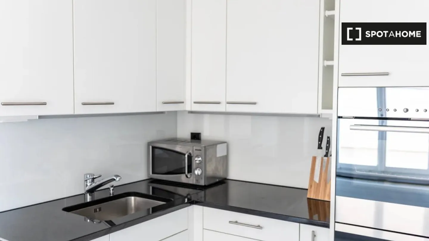 Discover, visit and rent your new home online with full confidence. - Photo 2 of 11