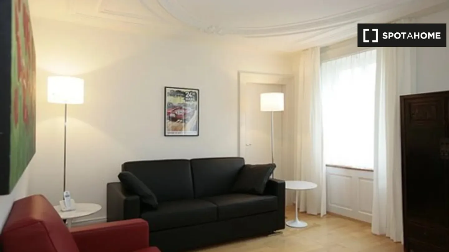 Discover, visit and rent your new home online with full confidence. - Photo 11 of 11