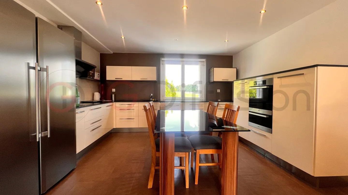 Furnished flat of 4.5 room in Epalinges - Photo 2 of 18