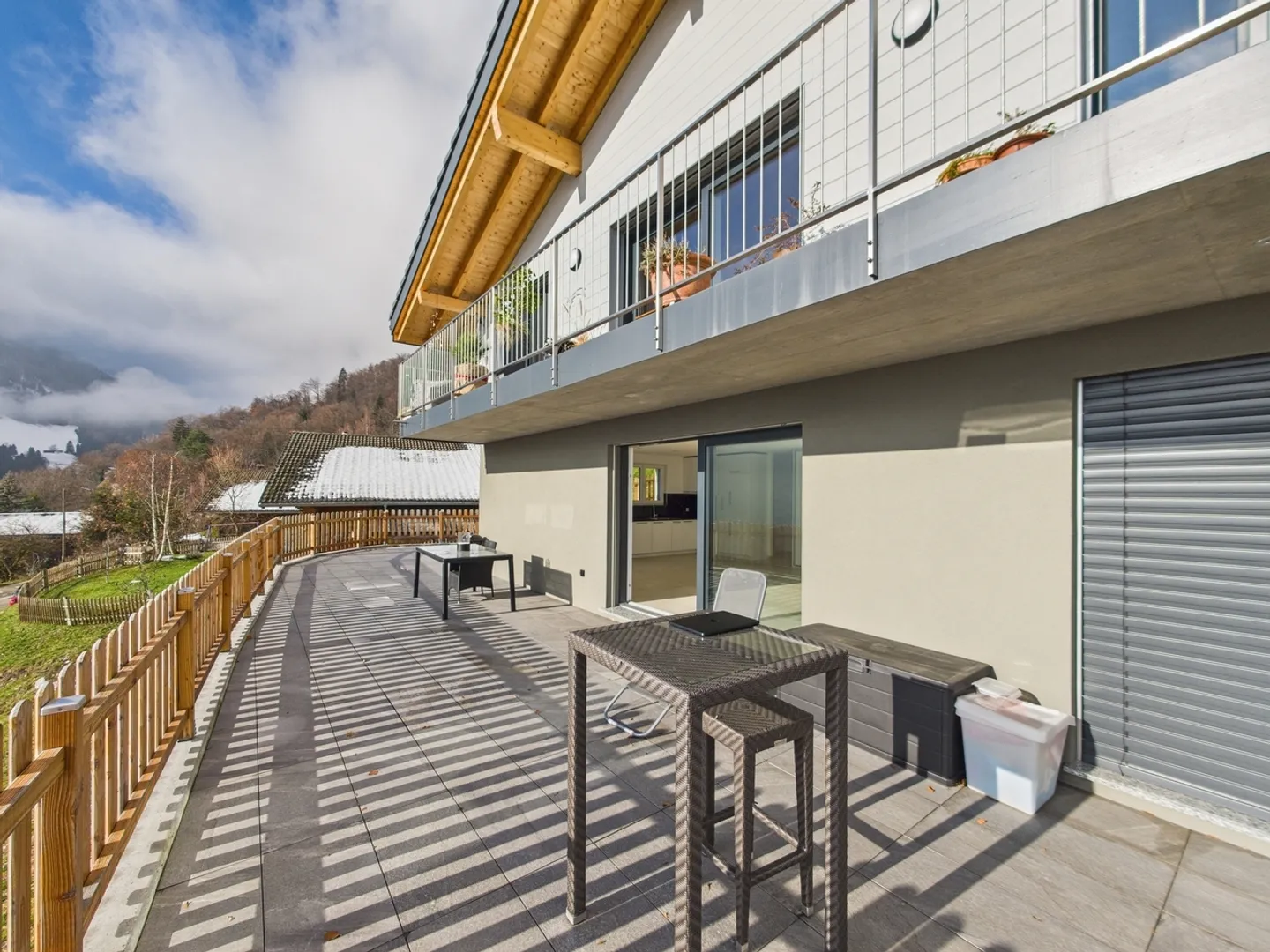 Spacious and bright 4.5-room apartment with a large terrace and stunning mountain views in Miex, VS. - Photo 10 of 13