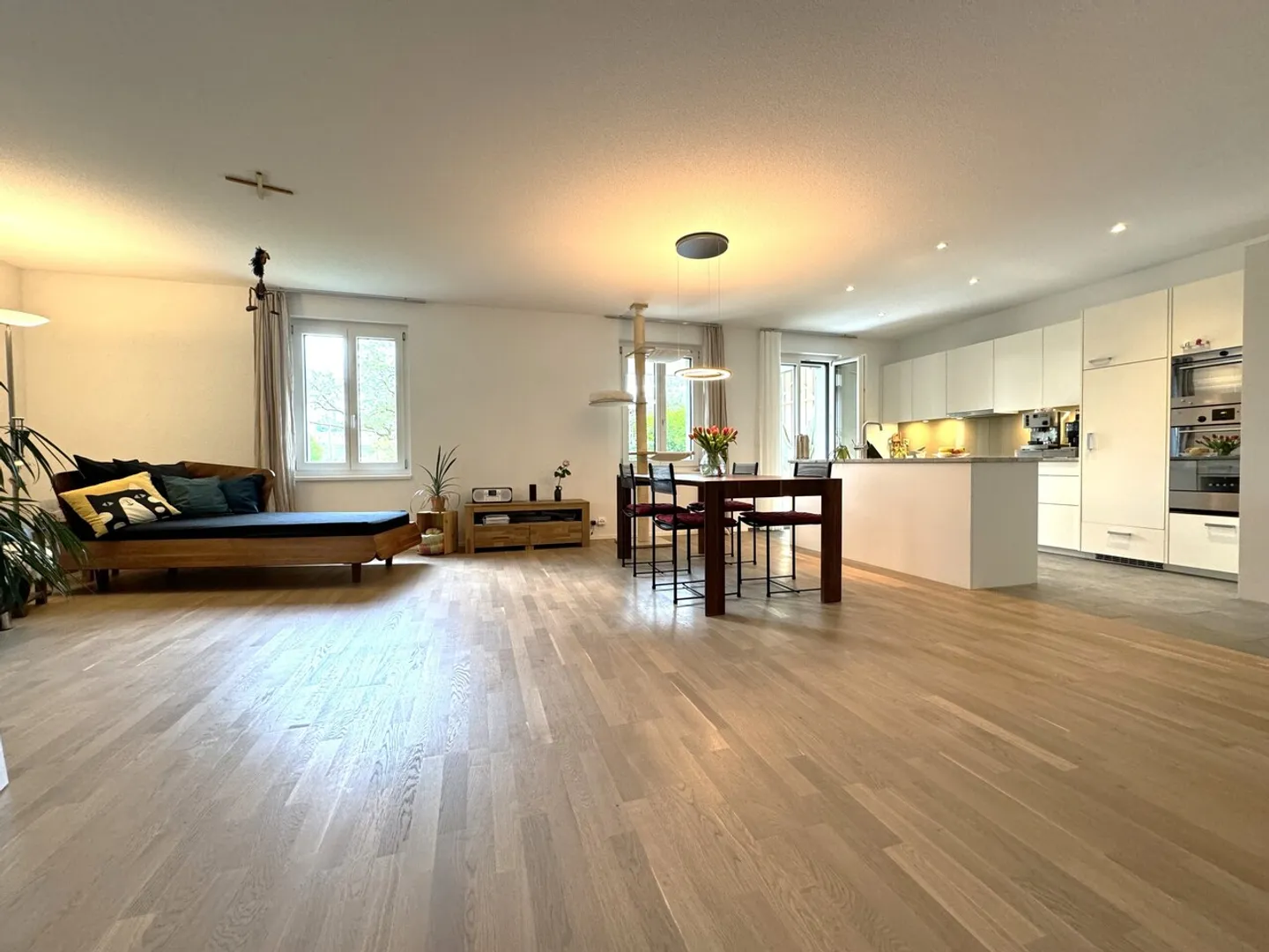 Appartement de jardin presque neuf et élégant - Photo 1 sur 12