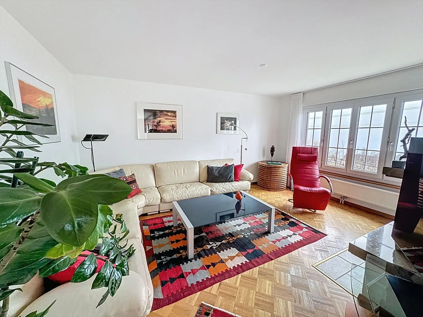 Élégante maison individuelle avec vue sur le lac et les Alpes à Auvernier - Photo 3 sur 13