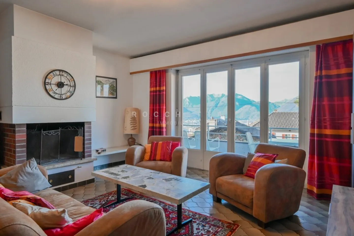 Charmante casa familiare con giardino - Foto 4 di 14