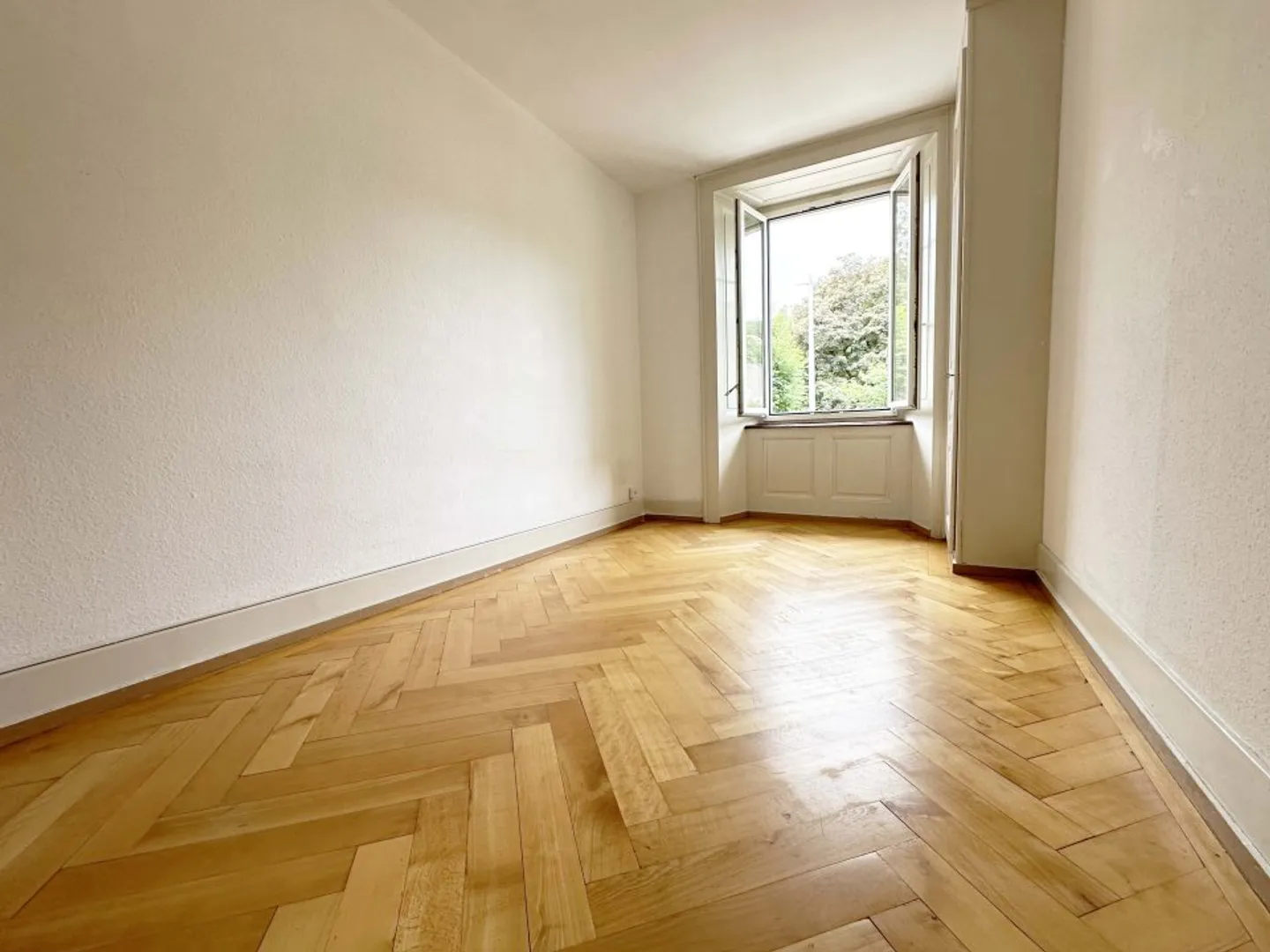 05600 - Appartamento 4½ locali - J.-F.-Houriet 5 - Le Locle - Foto 2 di 5