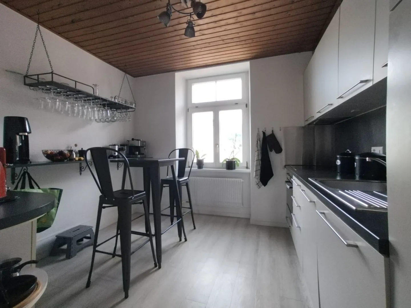 Delémont - Route de Moutier 35   Charmant appartement 4 pièces entièrement rénové - Photo 2 sur 8