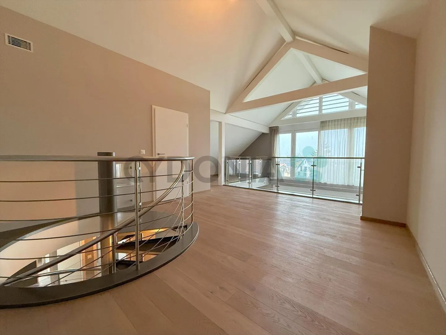 Penthouse 5 rooms - Photo 7 of 10