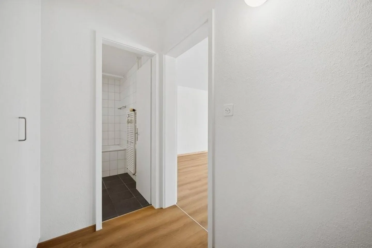 Appartement individuel parfait près du centre-ville - Photo 6 sur 8