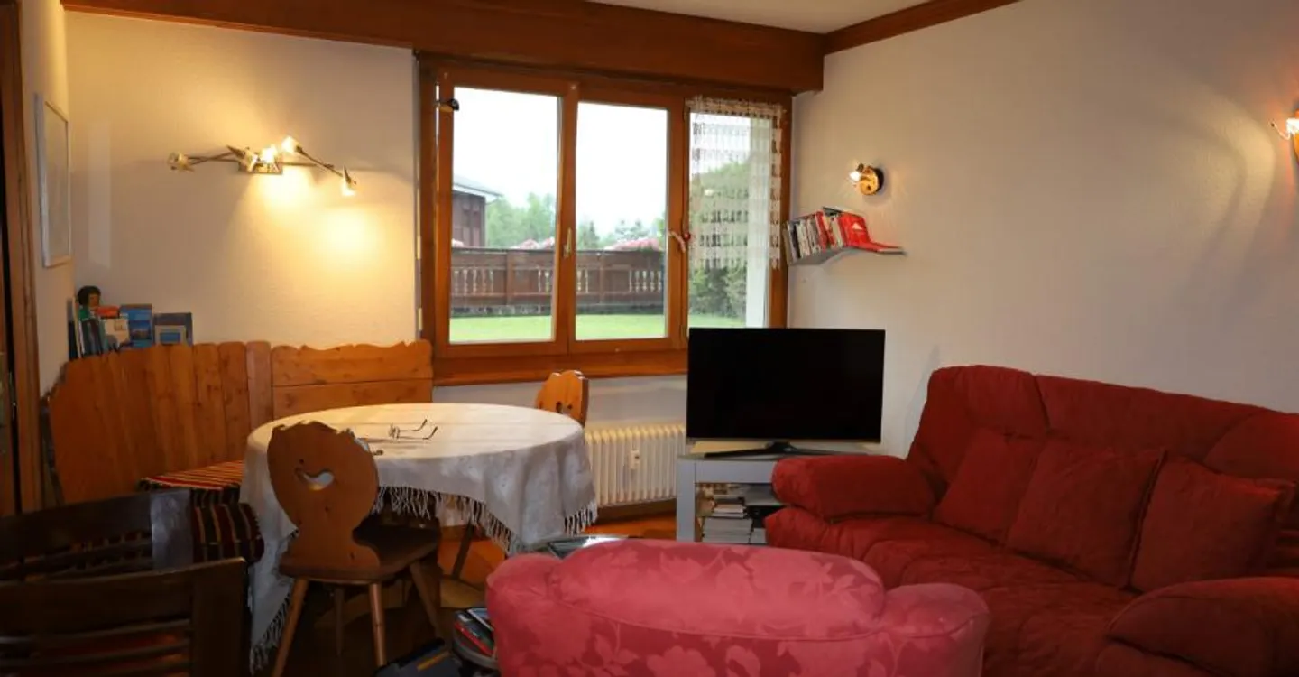 Appartement Charmant avec Terrasse - Photo 6 sur 13
