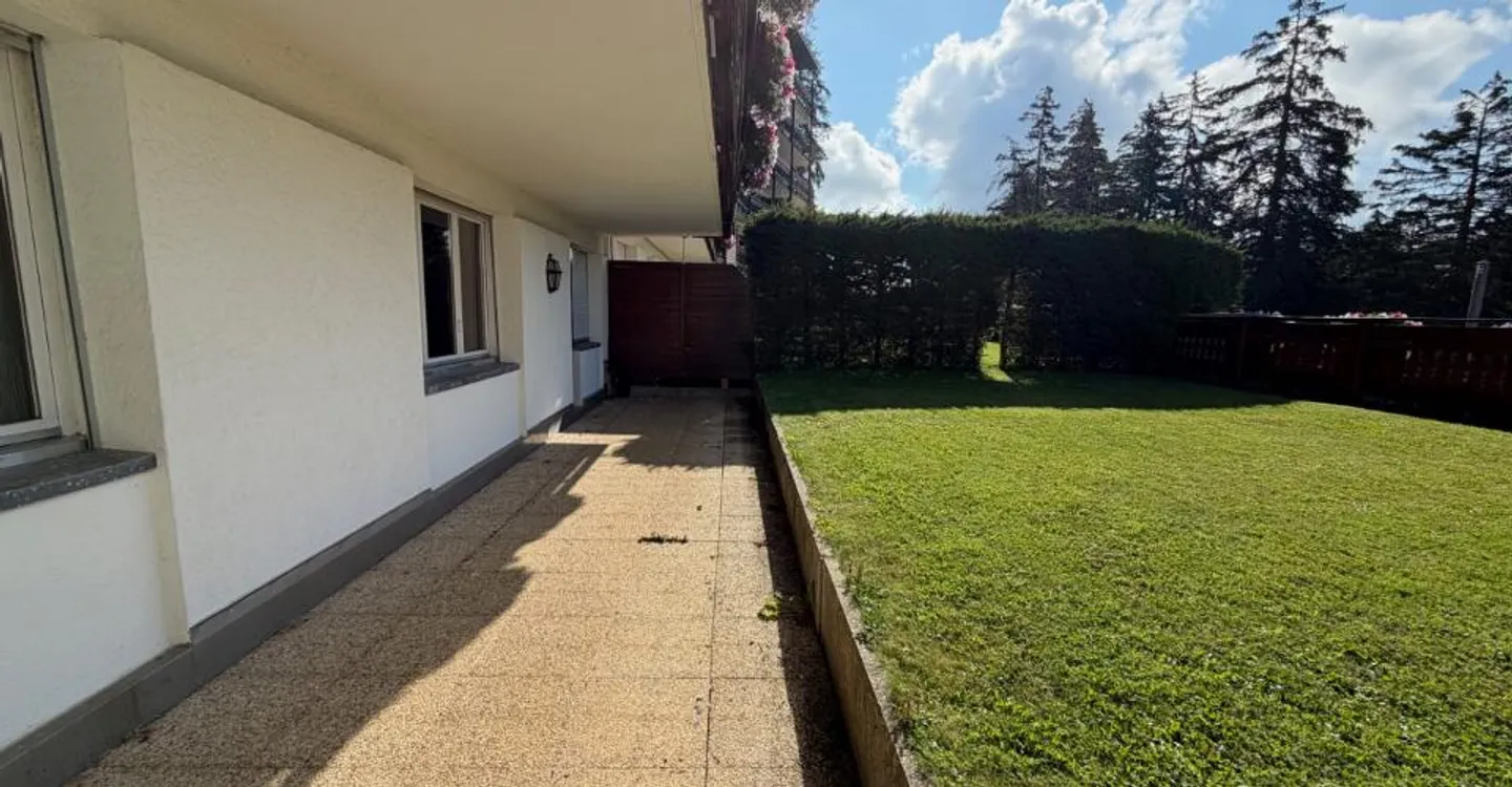 Appartement Charmant avec Terrasse - Photo 11 sur 13