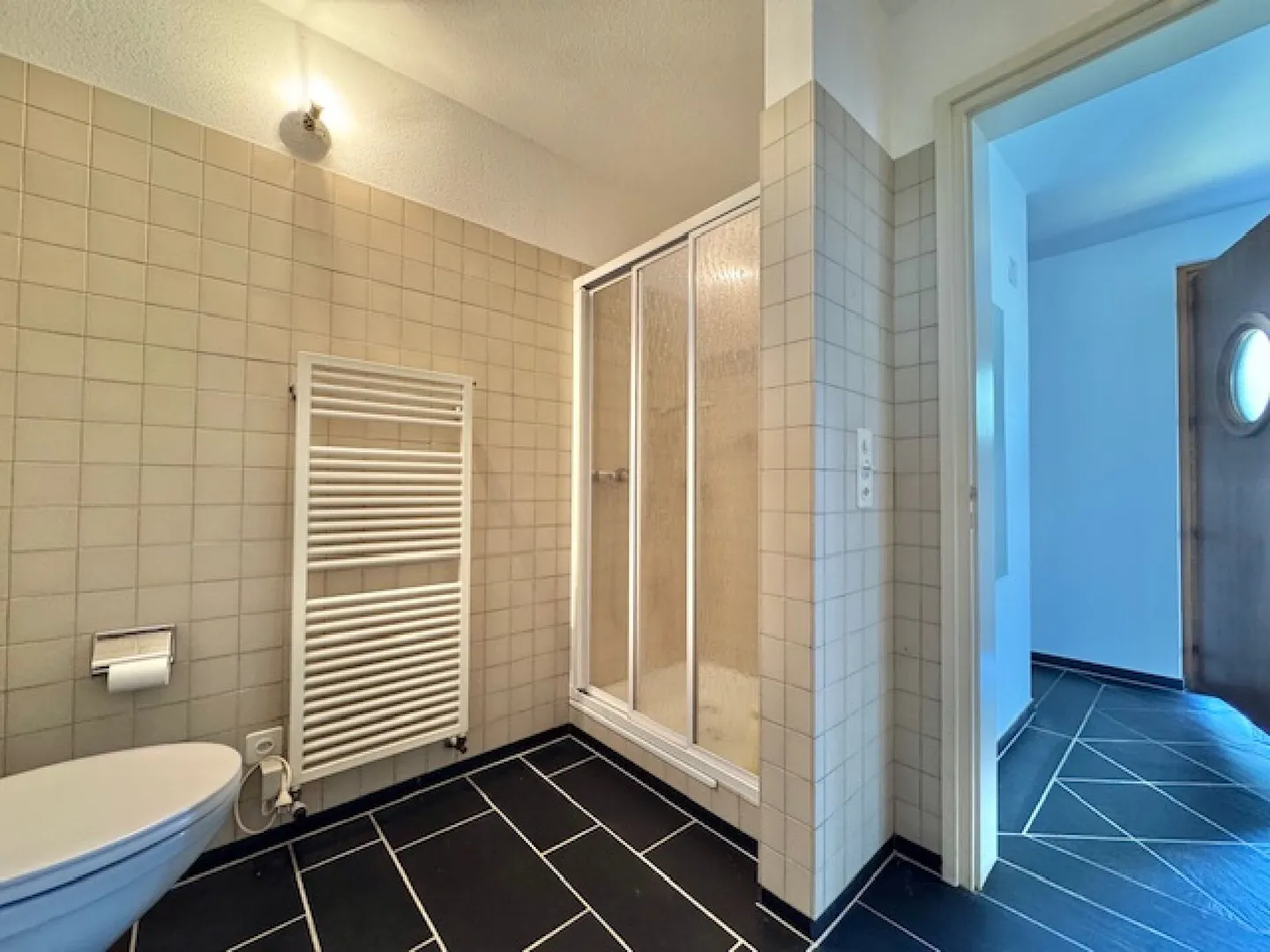 IN VENDITA A VIRA GAMBAROGNO - CASA UNIFAMILIARE CON VISTA LIBERA SUL LAGO MAGGIORE - Foto 8 di 34