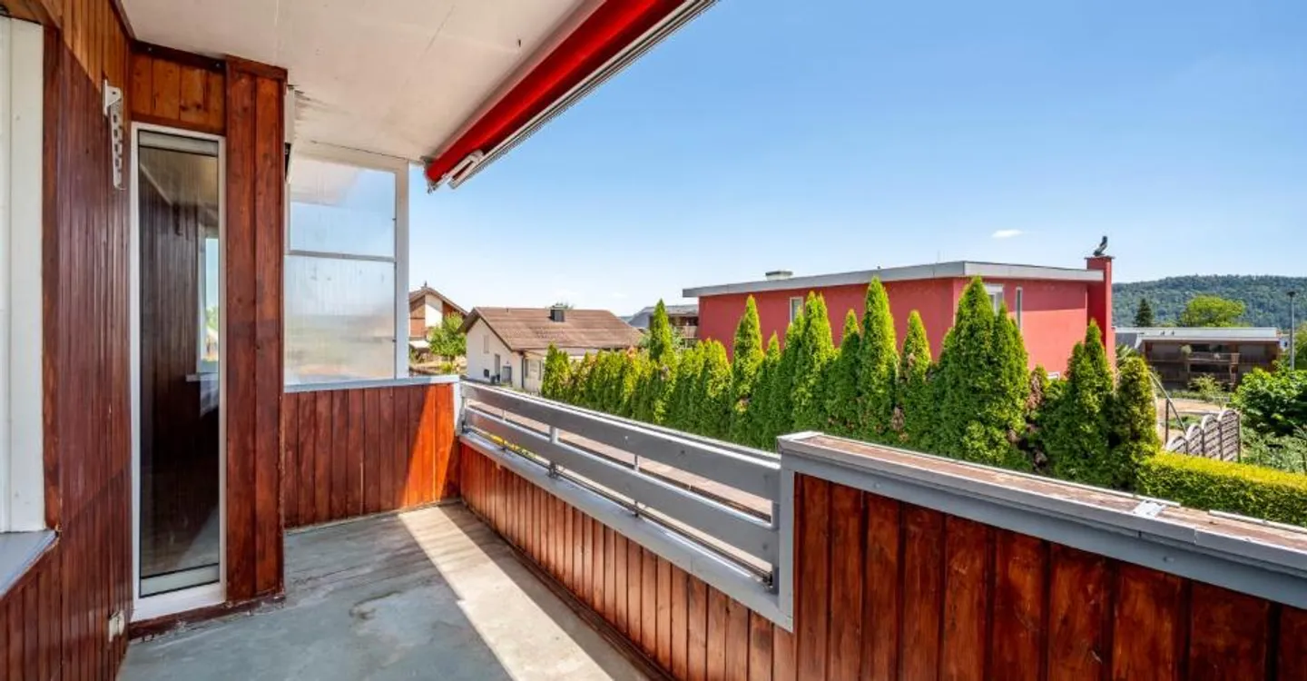 Living with Potential – 3.5-Room Apartment with Garage in a Quiet Location - Photo 1 of 9