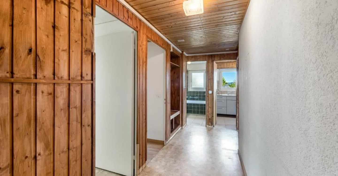 Living with Potential – 3.5-Room Apartment with Garage in a Quiet Location - Photo 2 of 9