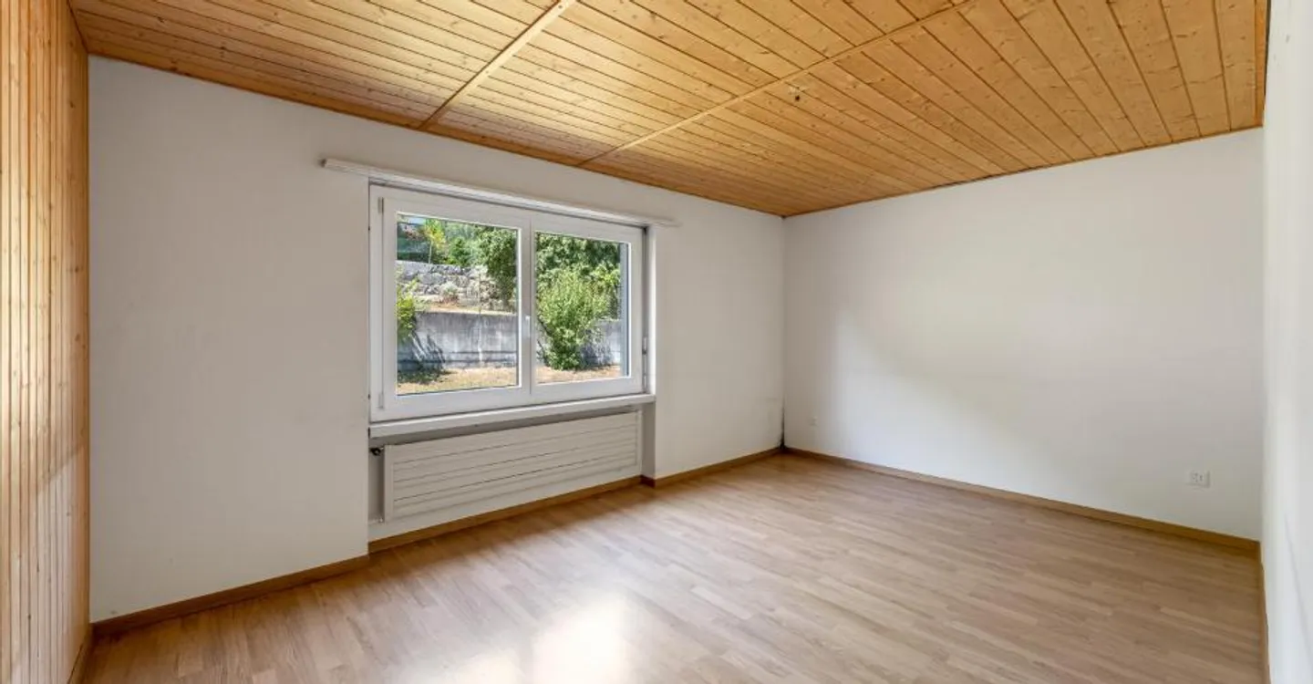 Living with Potential – 3.5-Room Apartment with Garage in a Quiet Location - Photo 3 of 9