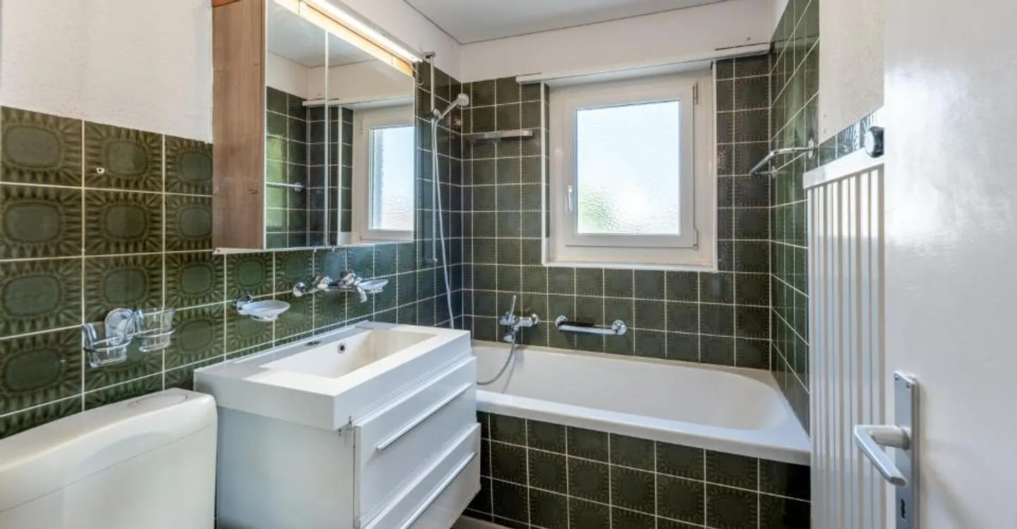 Living with Potential – 3.5-Room Apartment with Garage in a Quiet Location - Photo 4 of 9