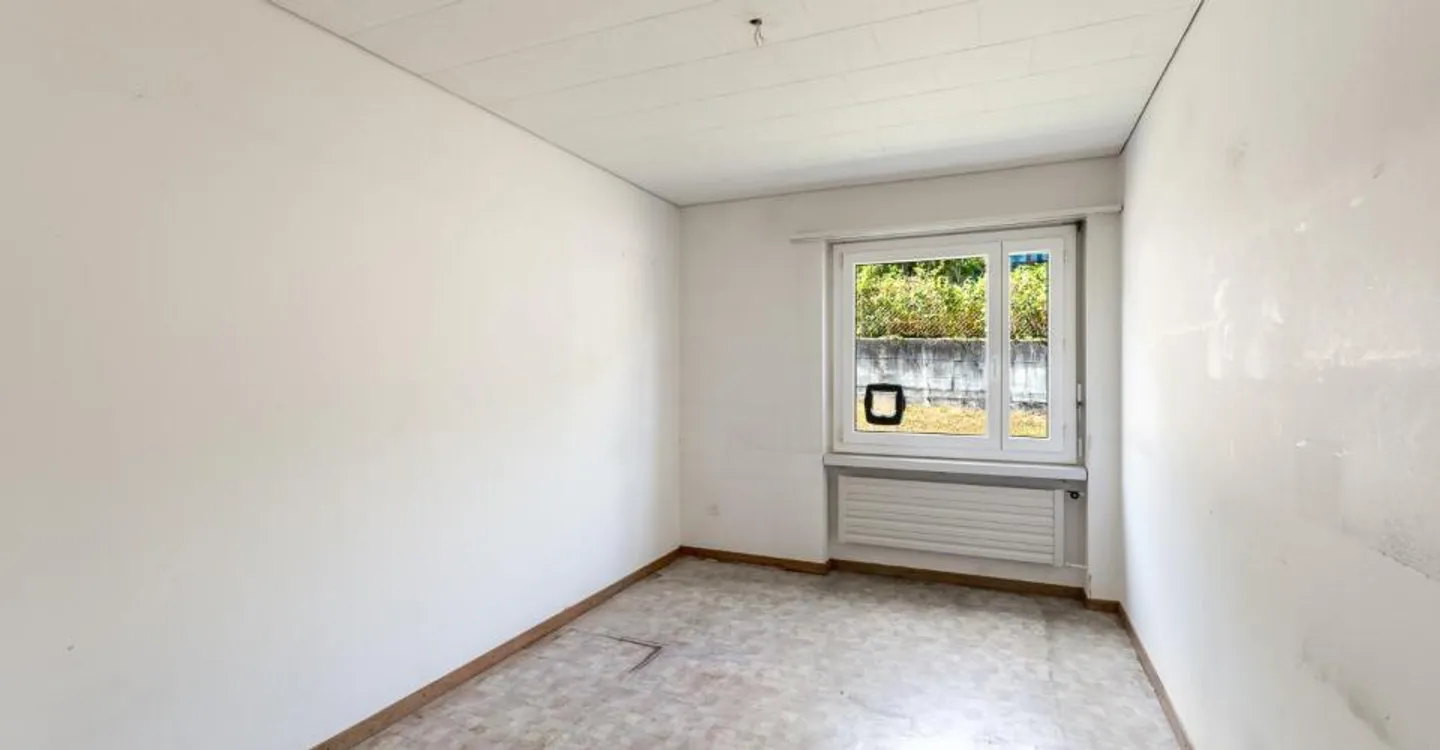 Living with Potential – 3.5-Room Apartment with Garage in a Quiet Location - Photo 7 of 9