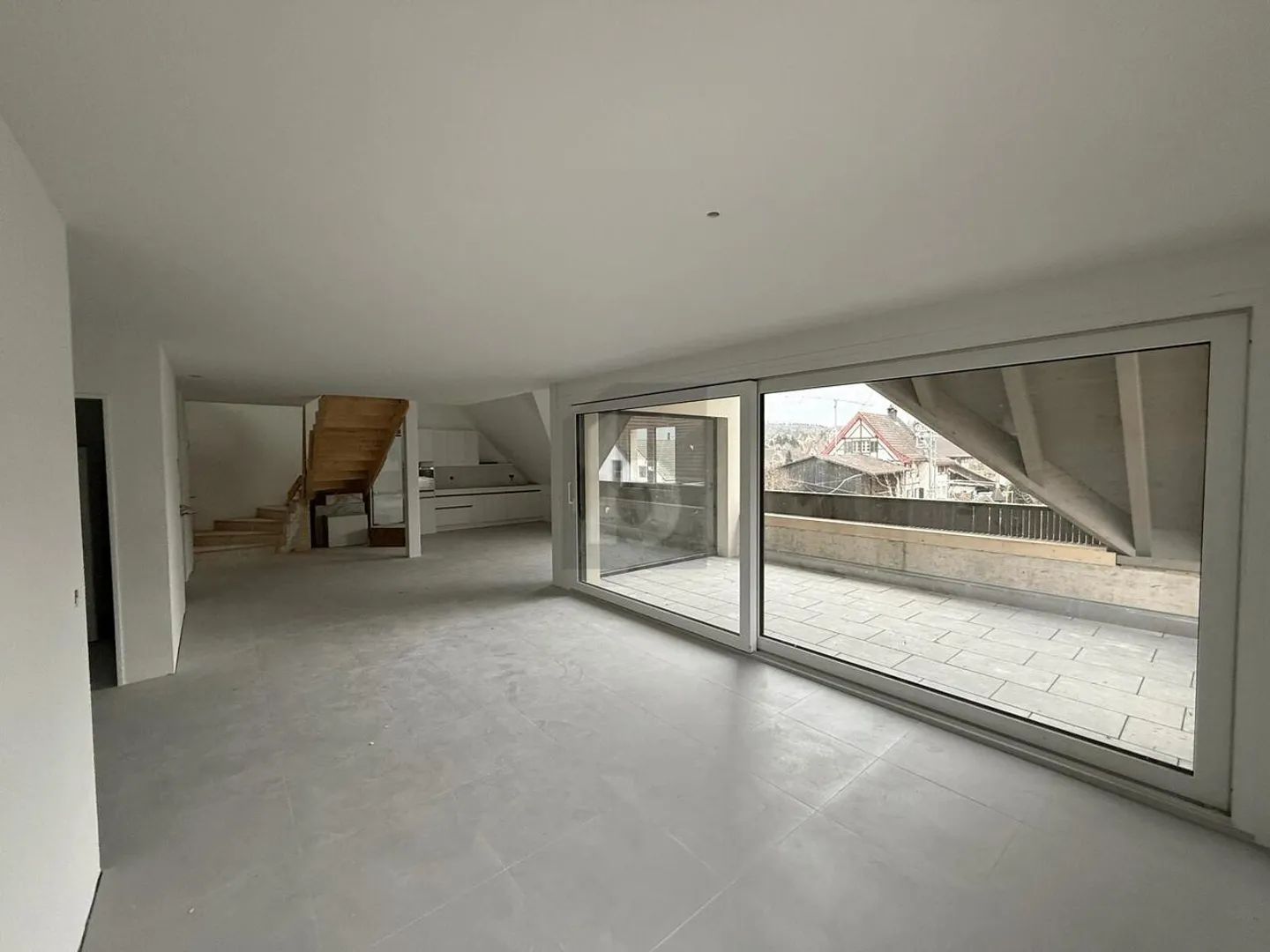 EXCLUSIF AVEC GRANDE TERRASSE SUR LE TOIT - Photo 1 sur 6