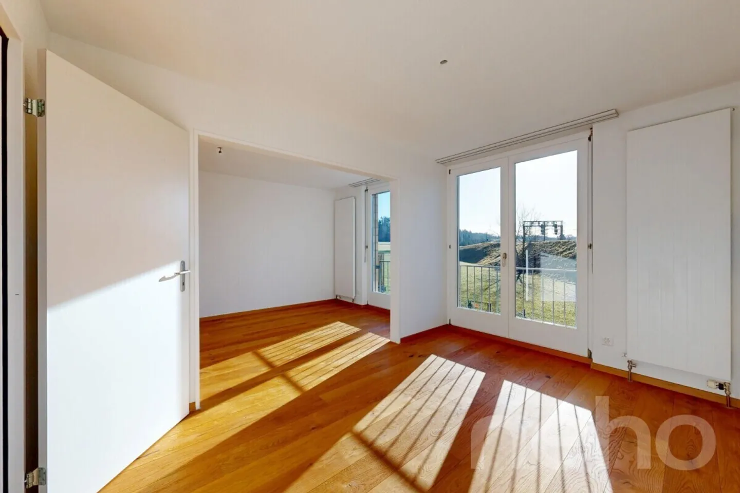 Maison mitoyenne attrayante de 5,5 pièces avec vue sur la verdure - Photo 7 sur 11