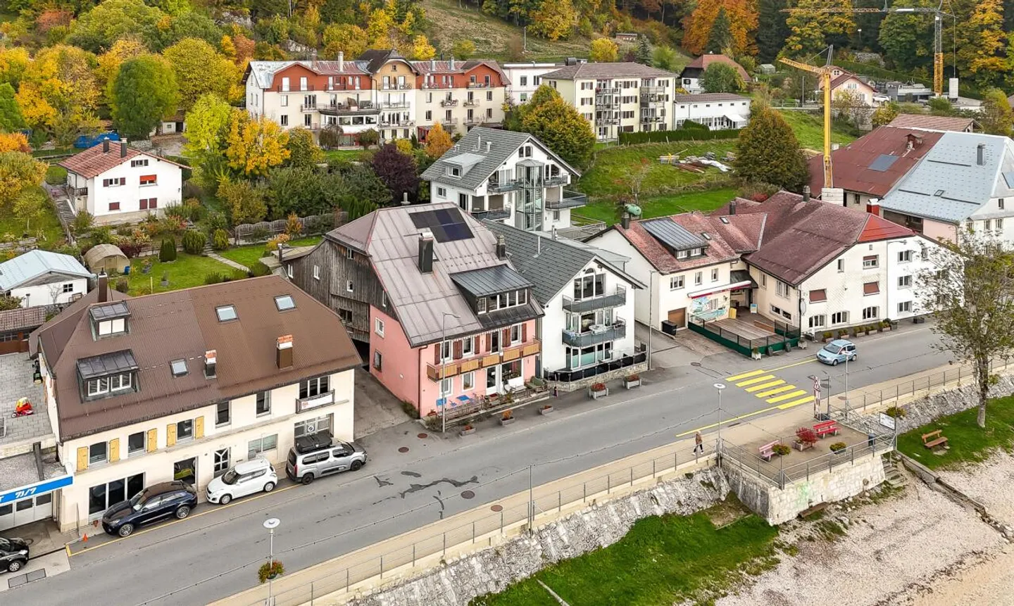 The Bridge: Property on the Quays with Garden and Underground Parking - Photo 1 of 11