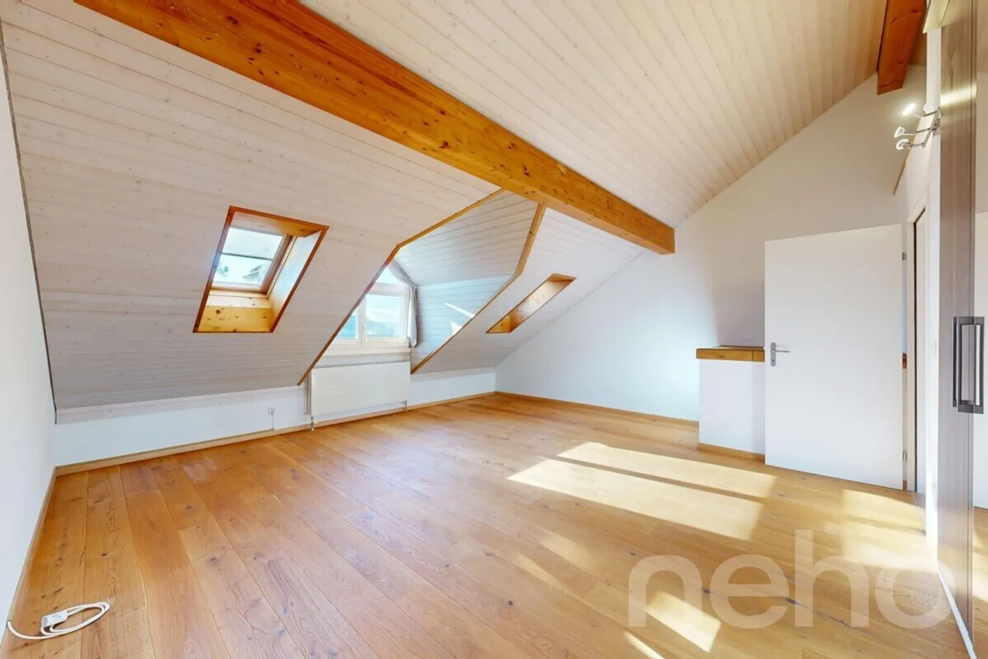 Maison mitoyenne attrayante de 5,5 pièces avec vue sur la verdure - Photo 9 sur 11