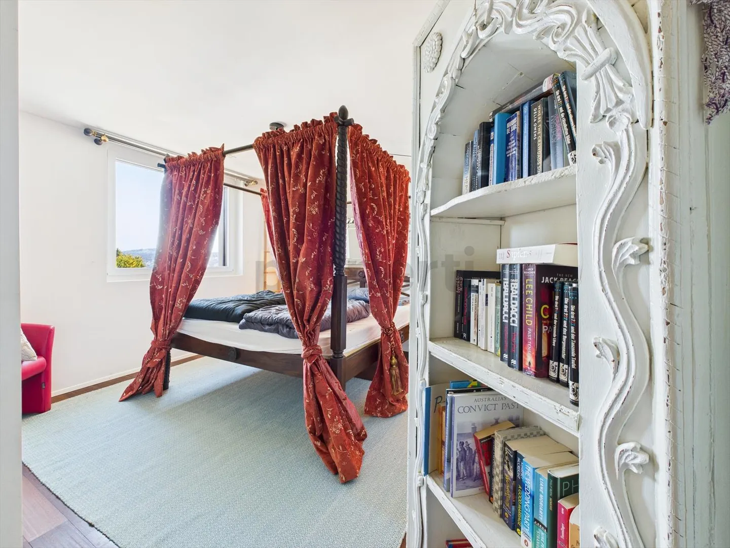 Bellissima casa angolare a Rüschlikon - Foto 7 di 13