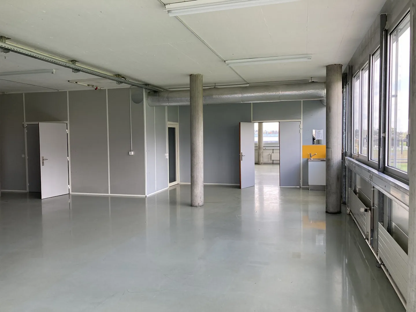 Spazio commerciale versatile di circa 580 m2 - Foto 3 di 5