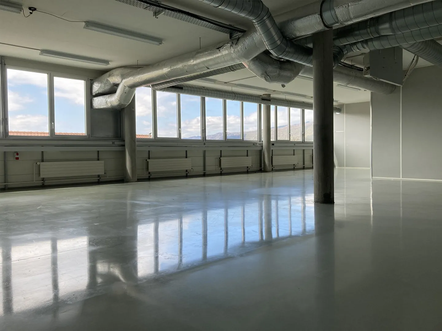 Spazio commerciale versatile di circa 580 m2 - Foto 4 di 5