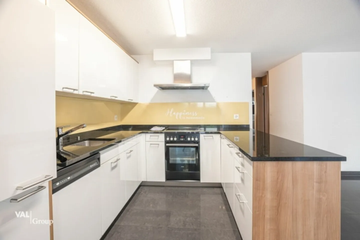 «4.5 Room apartment» - Foto 2 von 18