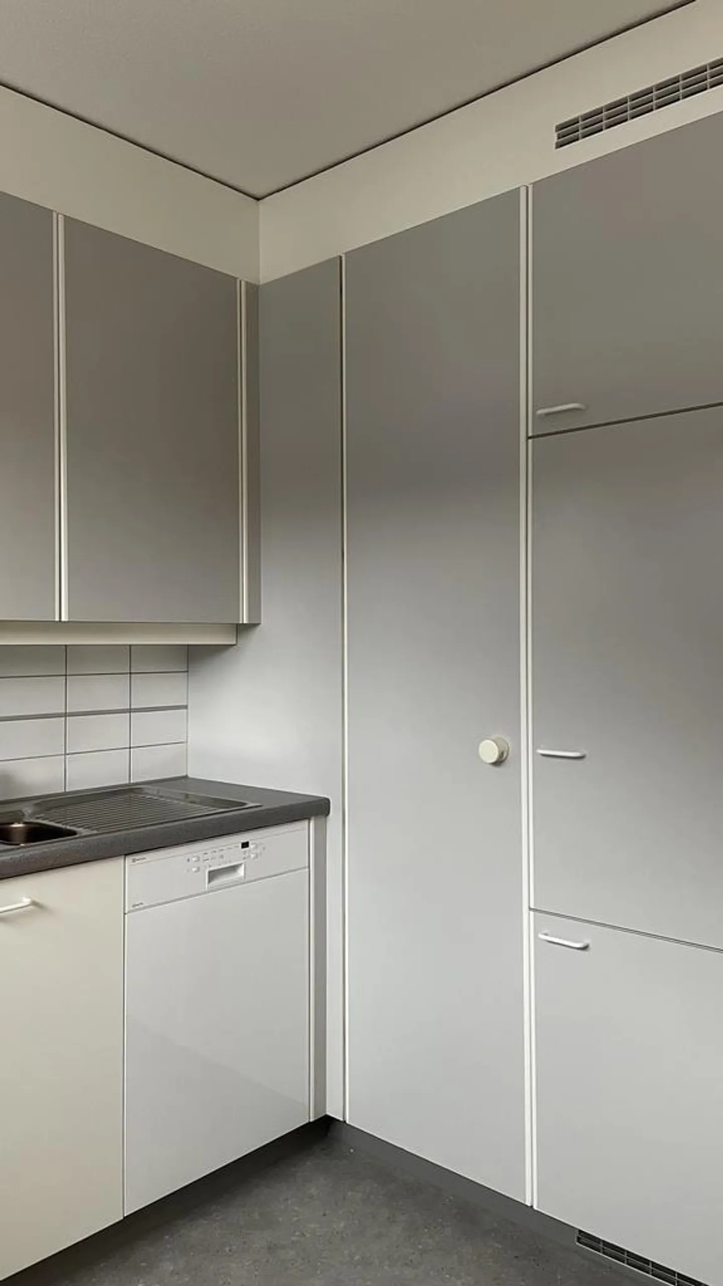 Viewing on 04.11. + 06.11.2025 between 10:00 - 11:00 AM - Photo 3 of 8