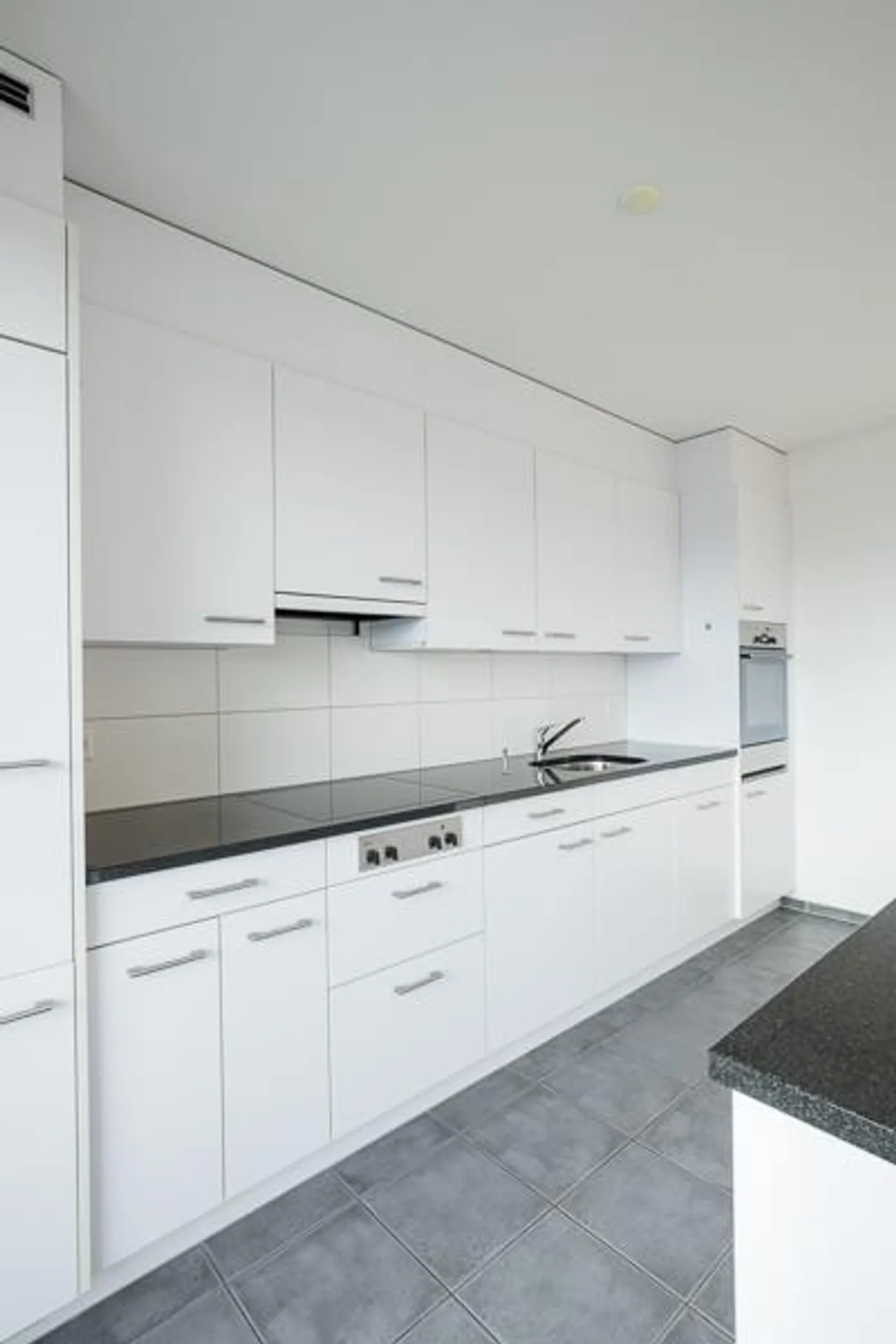 Grosszügige 4.5 Zimmer-Wohnung in Wil! - Foto 3 von 7