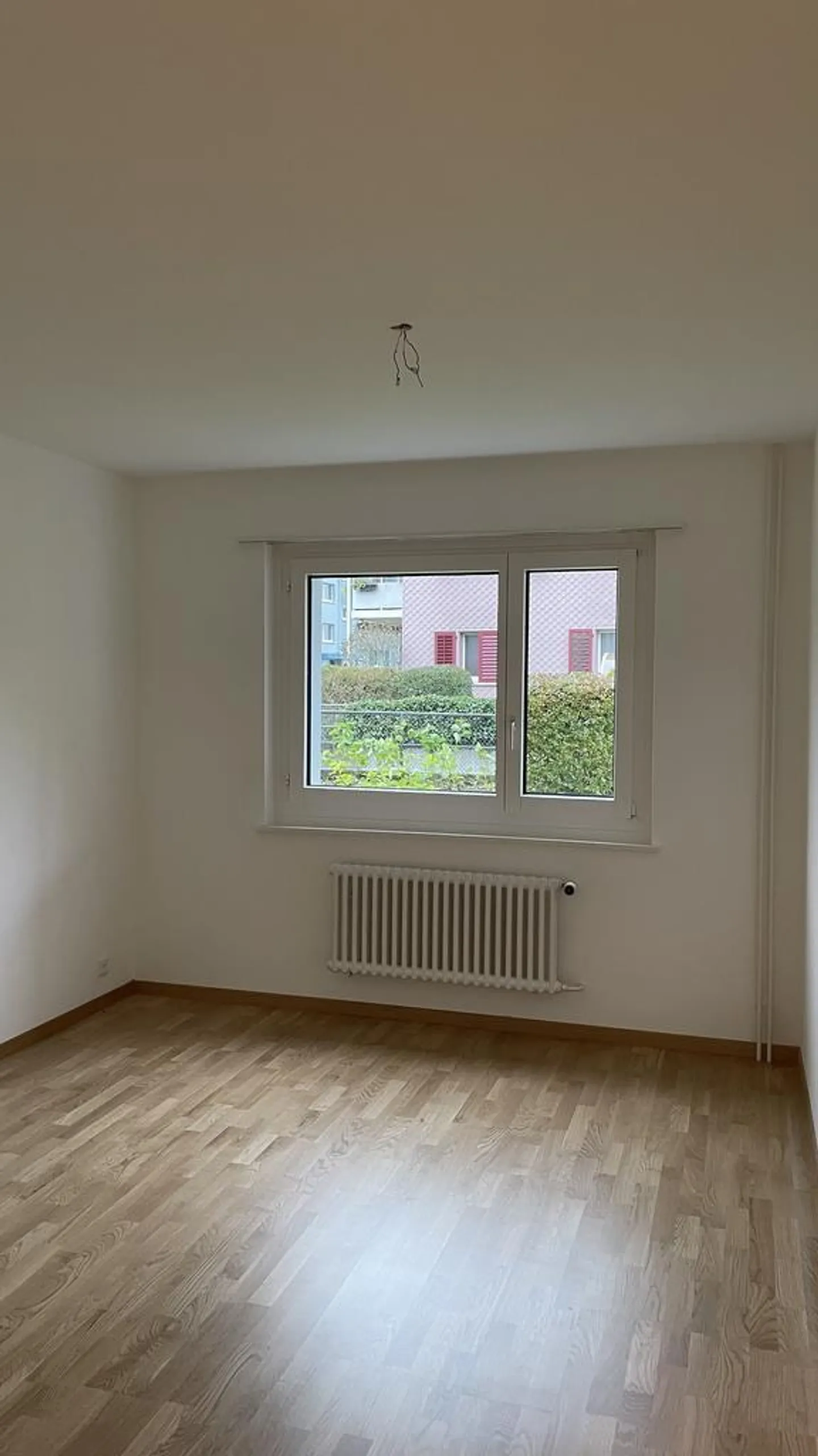 Viewing on 04.11. + 06.11.2025 between 10:00 - 11:00 AM - Photo 6 of 8