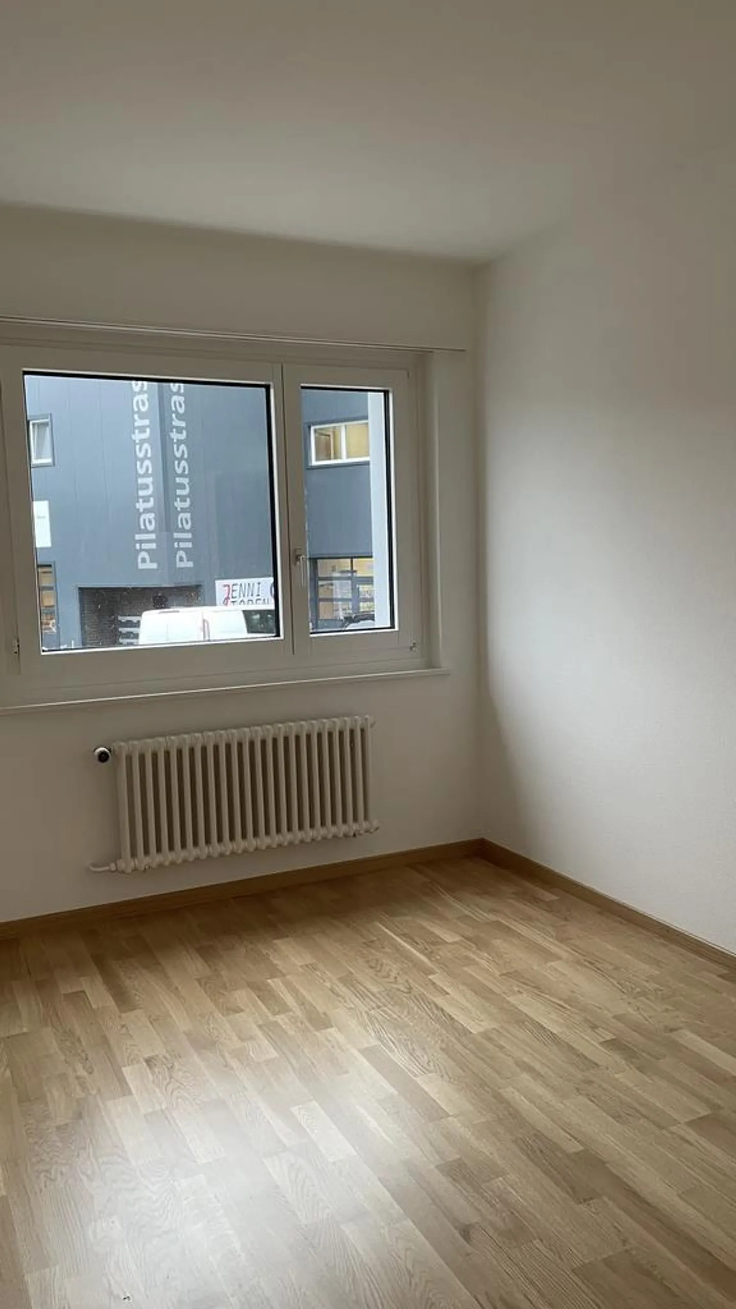 Viewing on 04.11. + 06.11.2025 between 10:00 - 11:00 AM - Photo 7 of 8