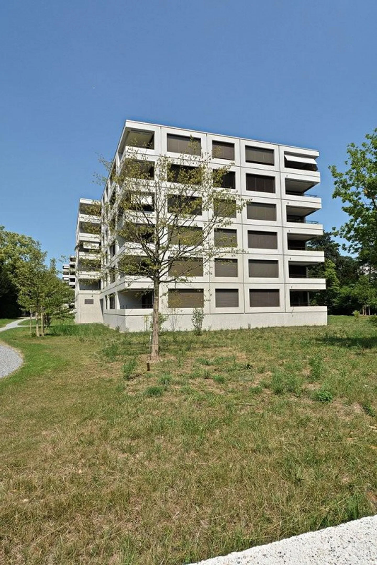 Are you looking for a standard of construction above the standard? - Photo 2 of 12