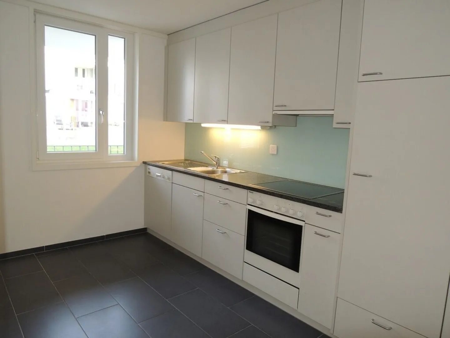 Your new home with private seating area - Photo 4 of 5