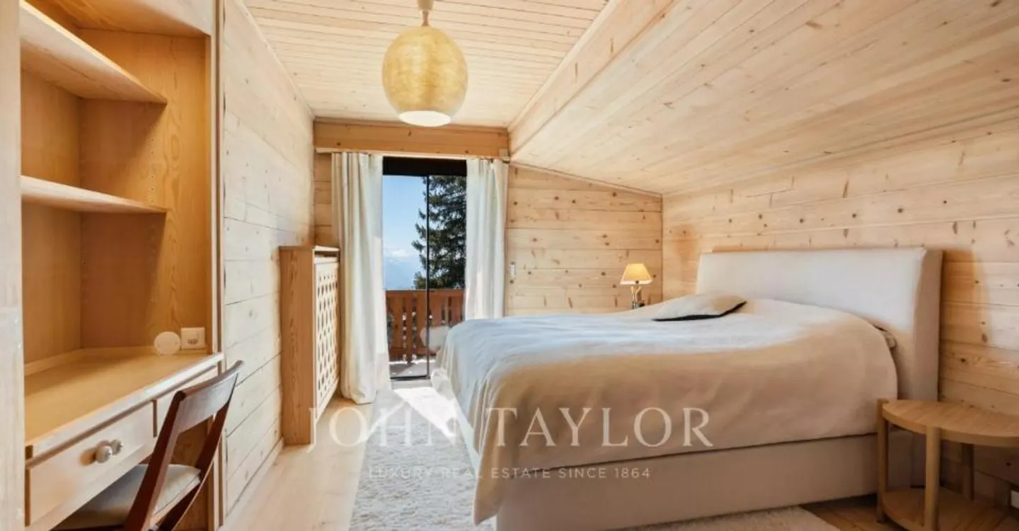 Chalet familial avec piscine intérieure - Photo 6 sur 13