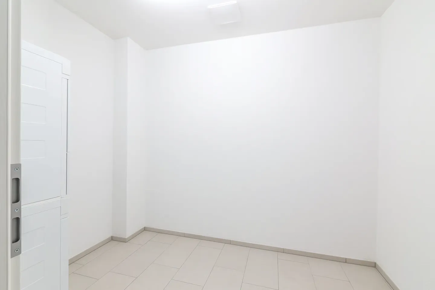 Appartement lumineux de 2,5 pièces avec grand espace de vie à Fahrweid - Photo 7 sur 13